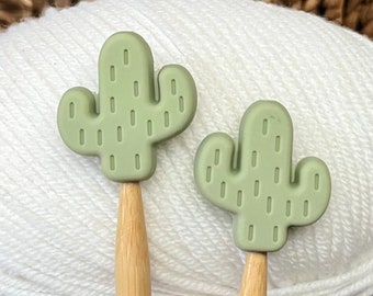 2 stitch stoppers, needle caps CACTUS made of silicone knitting needle stoppers, stoppers, knitting needle stoppers, knitting needles, silicone beads sage green