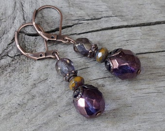 Boucles d’oreilles vintage avec perles de verre bohème - aubergine violette métallisée, moutarde, ocre, jaune, jaune moutarde et cuivre