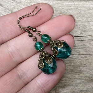 Vintage earrings with Czech glass beads petrol green, emerald, fir green & bronze image 3