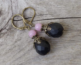 Vintage earrings with glass beads - black matt, pink opal & bronze