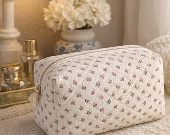 Handmade Quilted Makeup Bag – Floral Cotton Cosmetic Pouch
