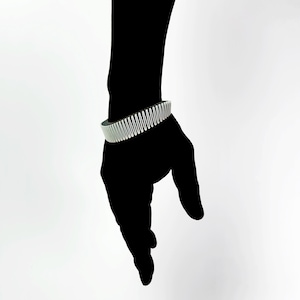 KRAIT 3D Printed Bracelet (Grey on Black)
