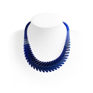 ARROW 3D Printed Necklace (Blue on Grey)