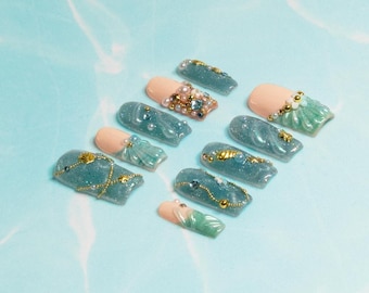 Handmade Summer Ocean Nails | Gold Seashells & Accents