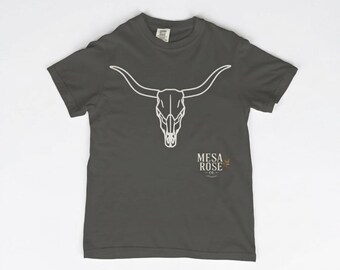 Texas Longhorn Skull T-Shirt | Western Minimalist Graphic Tee | Comfort Colors | Cowgirl Tee