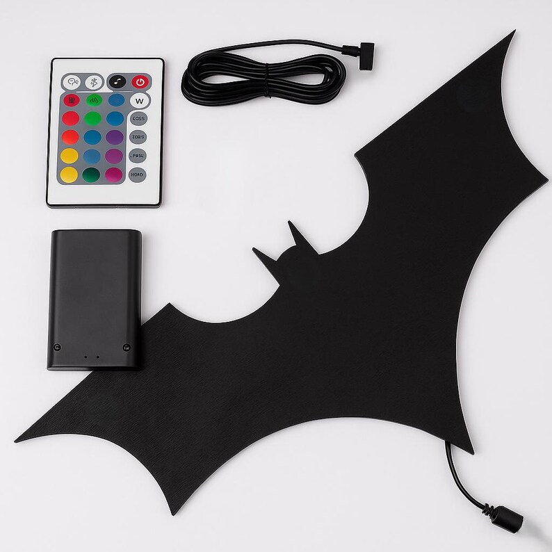 RGB Wooden Bat Wall Lamp | LED Backlit Night Light | Batman Style ...