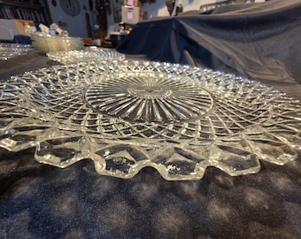 Vintage Diamond Point Glass Dinnerware Set – 22 Piece Collection – Indiana Glass 1930s–50s – Sparkling Art Deco Sunburst Pattern