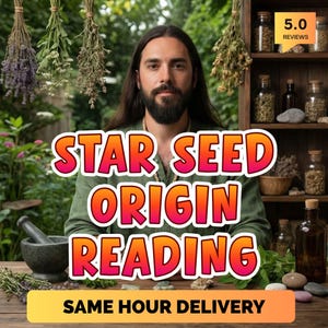 Puede incluir: Un hombre con cabello largo y barba está centrado frente a una mesa con hierbas y un mortero y una maja. El texto "STAR SEED ORIGIN READING" se muestra en letras grandes y coloridas. El texto "SAME HOUR DELIVERY" se muestra en una pancarta amarilla.