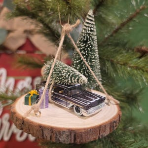 シボレー・インパラ 1958年式 クリスマスオーナメント、車好きへのギフト、手作りクリスマスオーナメント、ユニークな車のオーナメント、乗り物のクリスマスデコレーション