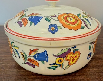 Vintage Halls Pottery 2 Qt Round Covered Casserole w Lid Fantasy Flower Pattern