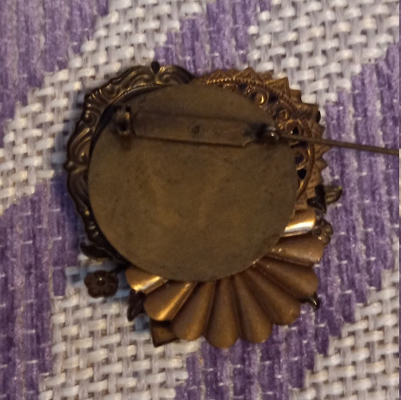 Metal Memorial Pin 1930s - image 2