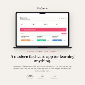 Może przedstawiać: Laptop z interfejsem aplikacji fiszek Cognora. Ekran wyświetla paski postępu, opcje językowe i tekst "A modern flashcard app for learning anything." Aplikacja wykorzystuje powtórki w odstępach.