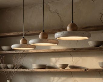 Lampada a sospensione in pietra di travertino / Lampada da soffitto Wabi Sabi in legno dimmerabile (30-40 cm)