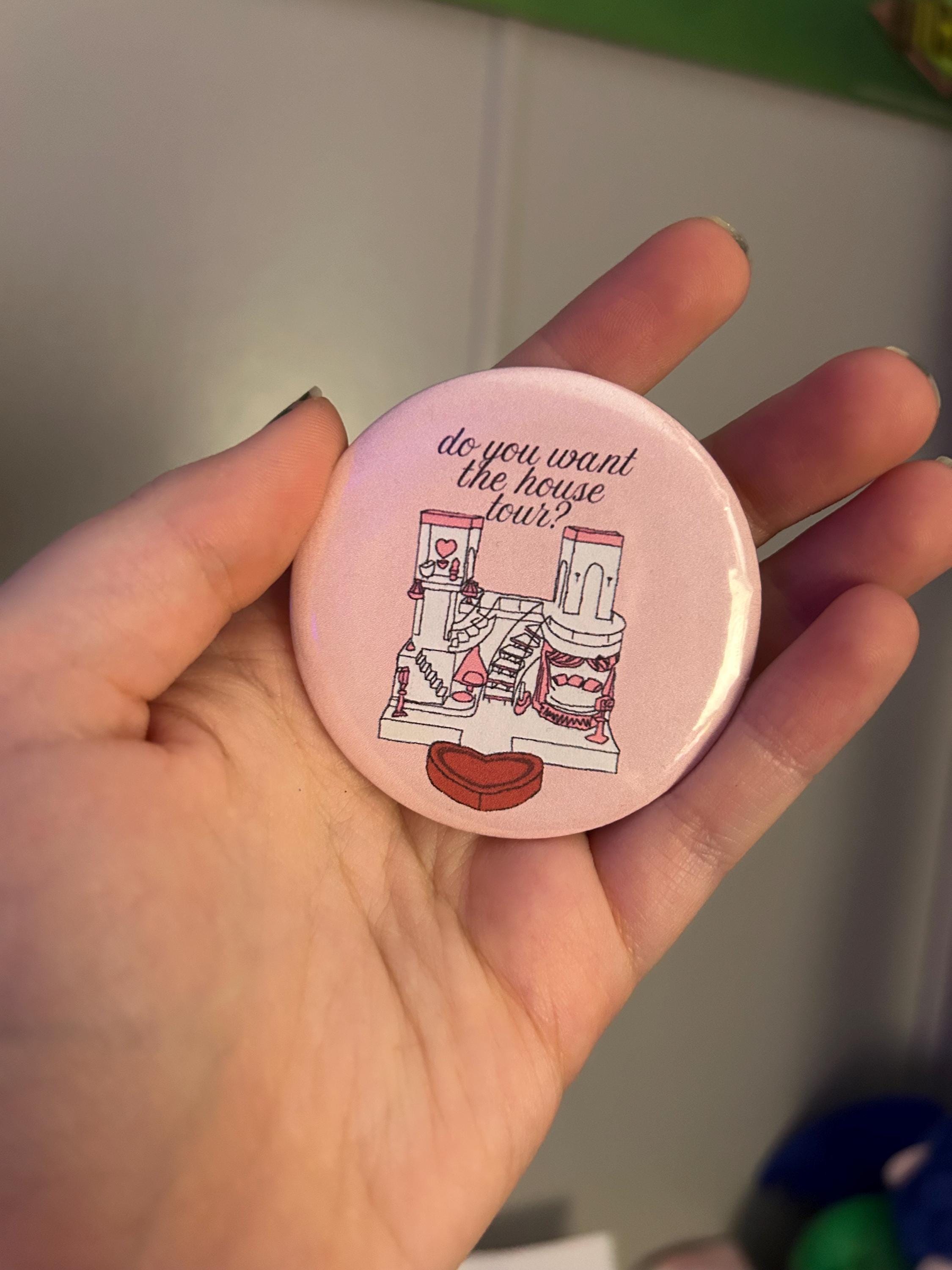 Tour Butto Carpenter House Tour Button 2.25
