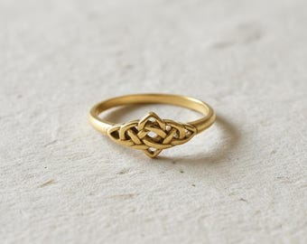 925 Sterling Silver Celtic Knot Ring for Women