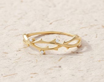 Anillo de rama de espinas, anillo de enredadera inspirado en la naturaleza, anillo de rama delicada con diamantes delicados, joyería botánica, anillo minimalista de rosa apilable.