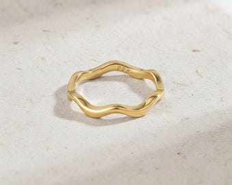 Minimalist Wavy Gold Ring for Women - 14k Gold Vermeil Thin Wave Band - Stackable Dainty Thumb Ring - Handmade Jewelry Gift for Her