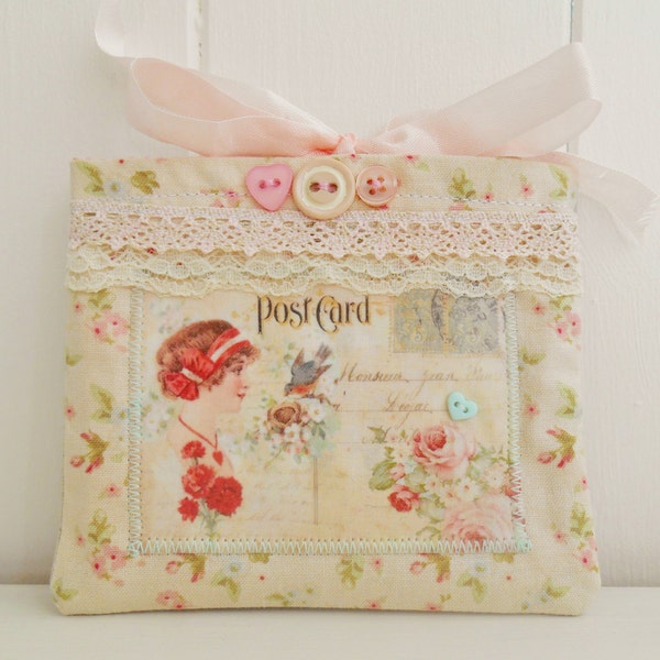 Shabby & Chic Jewellery Pouch/Keepsake Pouch