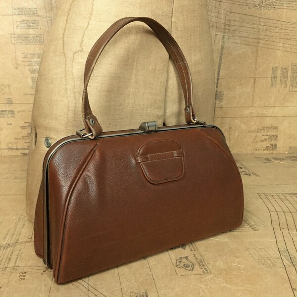 Amazing Structured Handbag 1950s Chestnut Brown Doctors Style Bag in Faux Leather