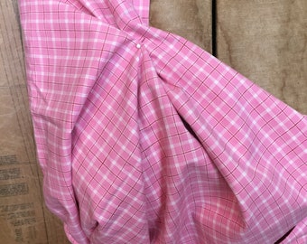 Length 4.5m. 1970s Pink Check Fabric. Crisp Cotton Fabric. Dressmaking Fabric. 4yds33"