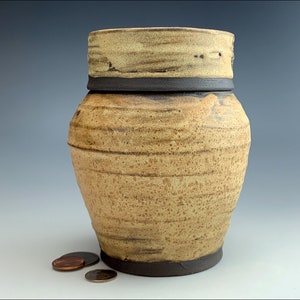 golden JAR URN w/lid | candy tea coffee jar, dog cat treat jar, bath salt jar, ashes urn, stash jar, matt amber yellow glaze, ginger jar lid
