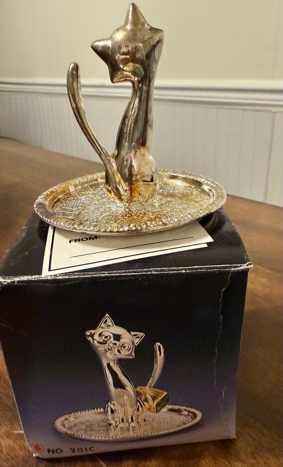 Silver-Plated Cat Ring Holder - image 8