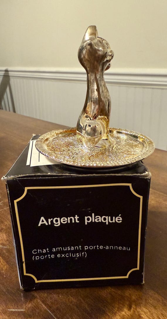 Silver-Plated Cat Ring Holder - image 3