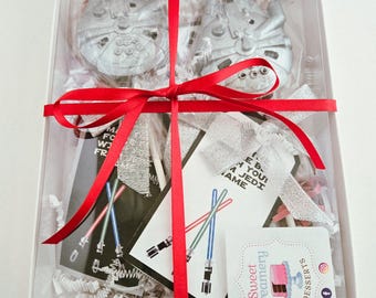 Gift box Set of 3 Star Spaceship Chocolate Lollipops
