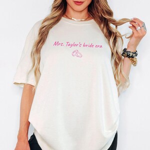 Bride Era Shirt Minimalist Bride Tee Custom Name 2025 Wedding Party Shirt Comfort Colors Bride Crew Bachelorette Tee Matching Bridal Tops