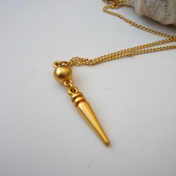 Vintage Pendulum Necklace: Magic Tusk vintage gold tone pendulum amulet necklace