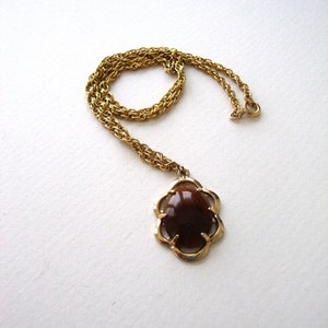 Vintage Tigers Eye Cameo Necklace : Mini Luck Cameo vintage stone cameo on gold tone chain