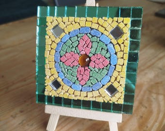 Mosaico artigianale ispirato a un rosone gotico - Pezzo unico 10x10 cm, piccola opera da appoggio