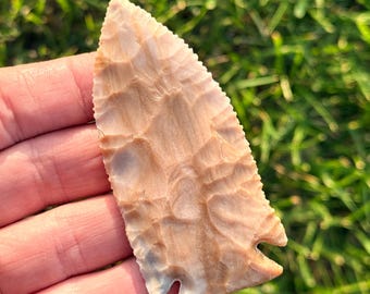 3 1/2” Lost Lake Pfeilspitze aus Flint von Carter Cave aus Kentucky