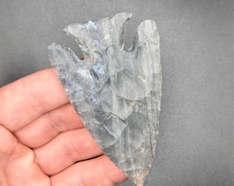 3 1/2” Lost Lake arrowhead made out of Hornstone