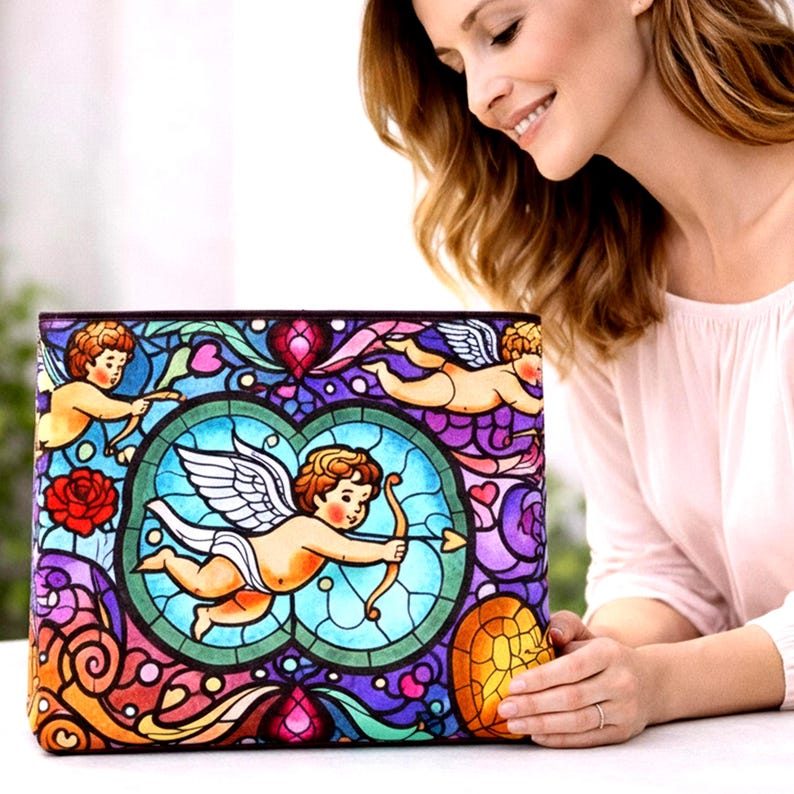 Bolso de mano con diseño de corazón de ángel, cupido y querubín de vitrales, diseño barroco colorido, regalo para el Día de la Madre, esposa y novia, 3 tamaños imagen 2