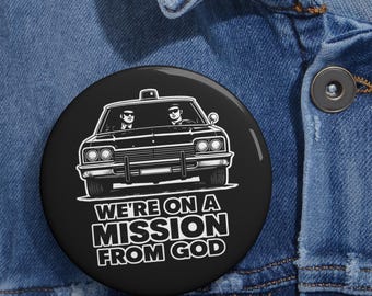 Przypinka „Jesteśmy na misji od Boga” | Grafika samochodowa, projekt Bandit | Blues Brothers