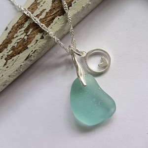 Collar de cristal marino color aguamarina: dije de corazón de plata de ley, cristal marino