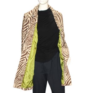 Chaqueta con estampado de cebra de 3 Sisters, talla mediana, estampado animal, estilo vintage Y2K.