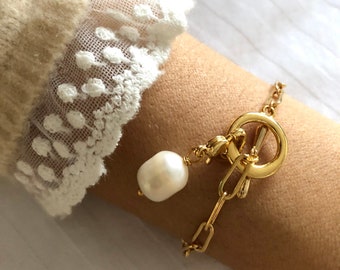T bar pearl bracelet, 24k gold minimalist bracelet, thin gold bracelet, pearl bracelet, minimal gold bracelet, chain bracelet, gold bracelet