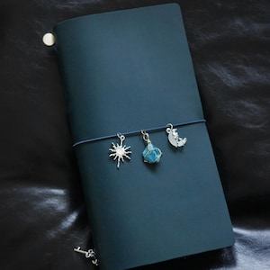 Personalized Charms Leather A5 Journal, Handmade Refillable Traveler’s Journal, Luxury Leather Gift, Traveler's Notebook Cover Blue
