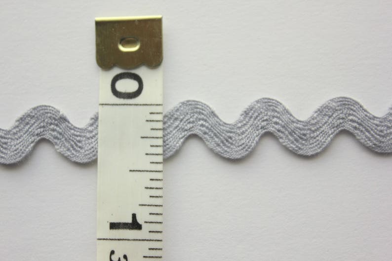 Light Gray Polyester 12 Rick Rack Trim