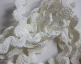 5/8" White Dull Chenille Rick Rack - 3 yards