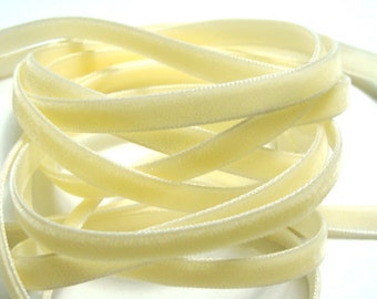 3/8" Velvet Ribbon - Ivory - 5 yards