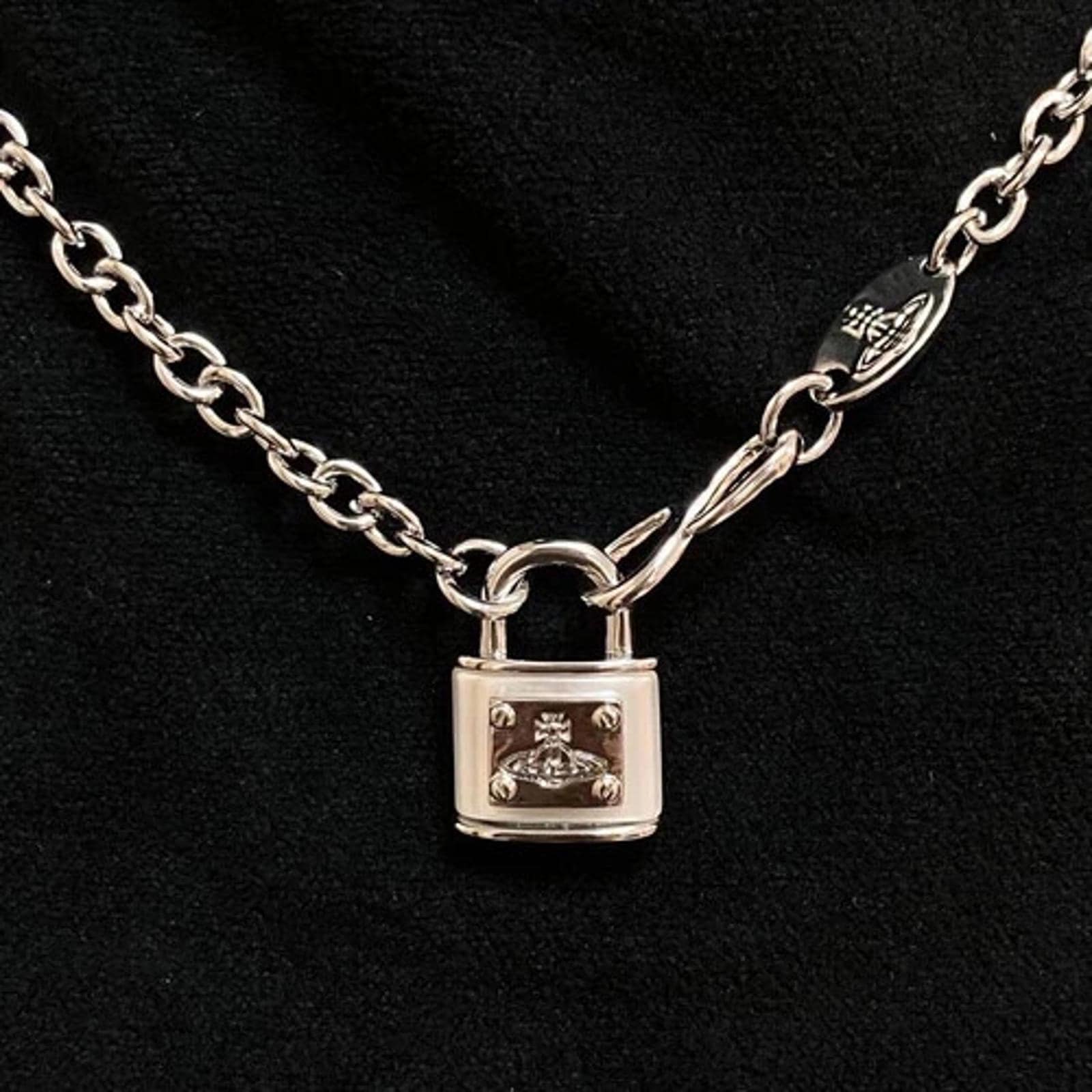 Vivienne westwood black orb necklace - Etsy 日本