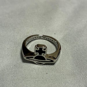 Vivienne Westwood Nana Ring - Etsy