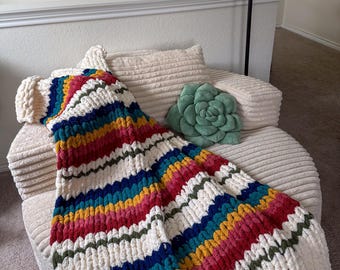 Cozy Hand-Knit Chunky Chenille Blanket | Mile High Horizon