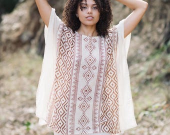 Top Boho Tribal Oversized: Roupa em Material Natural, Bloco de Cor, Top Orgânico Feito à Mão