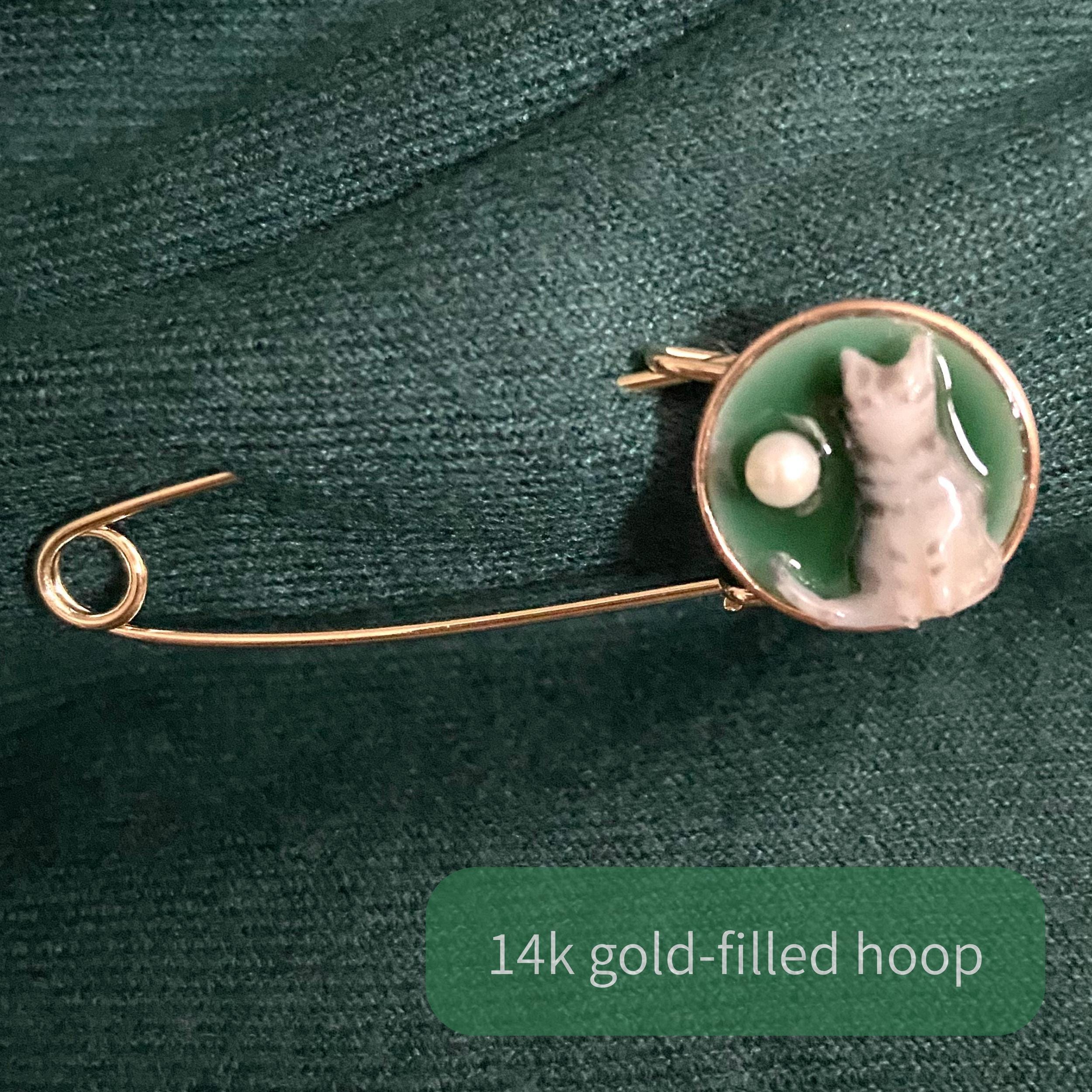 アンティーク猫のブローチ - Etsy 日本