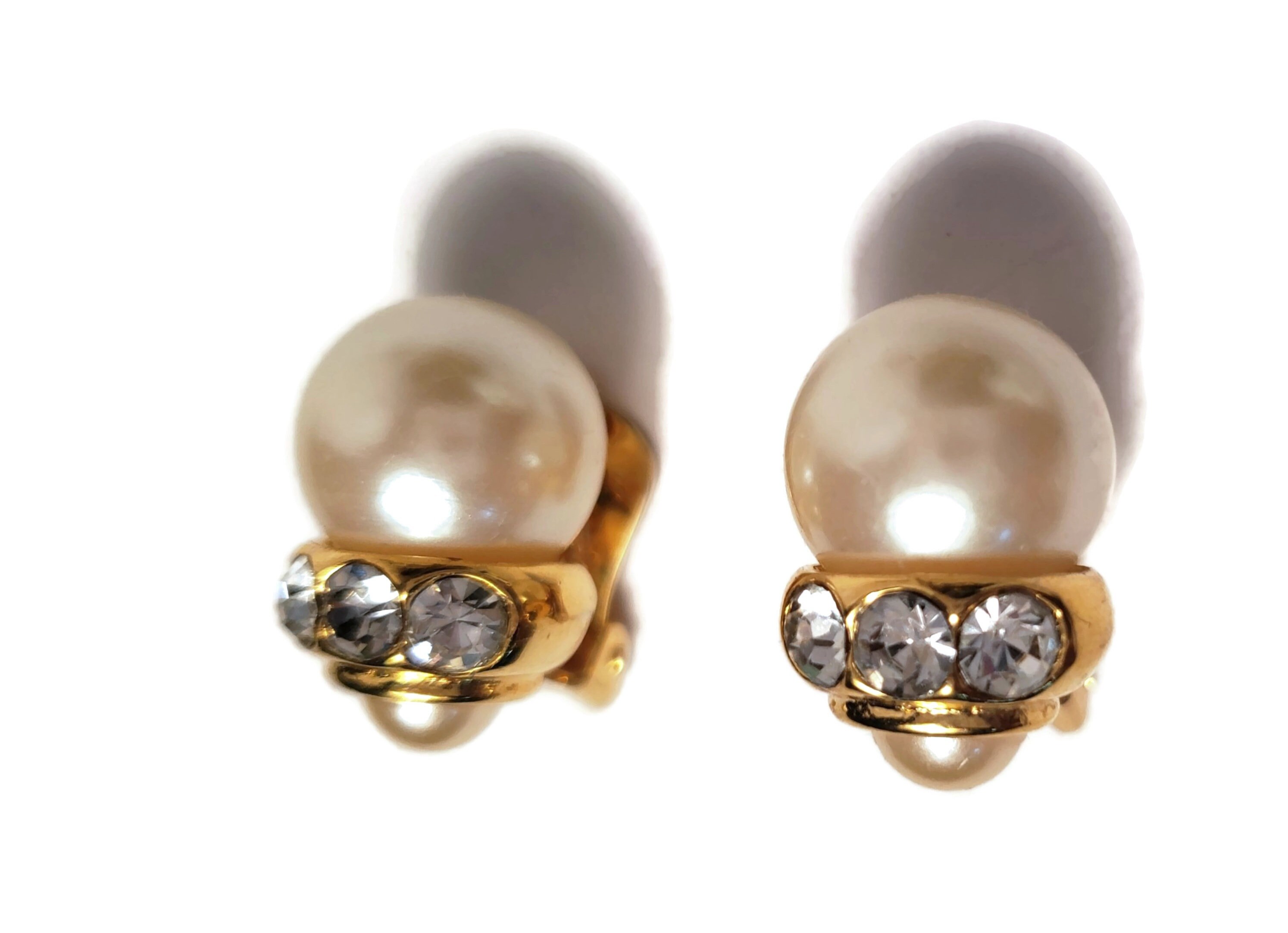 ピアス Gold-tone Double G Faux Pearl Clip-on Earrings Gold Tone Double Faux Pearl and Rhinestone Button Clip