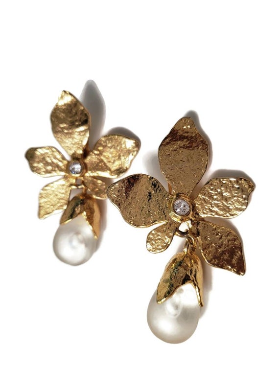 Gorgeous Gold Plated Flower Petal Earrings with F… - image 2